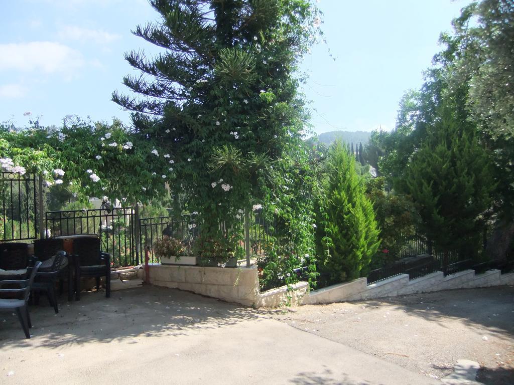 Rosary Sister Guest House Ein Karem 예루살렘 외부 사진