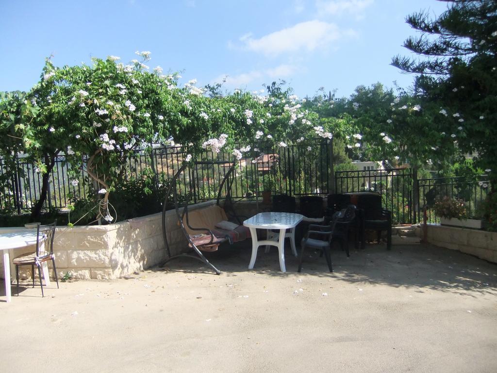 Rosary Sister Guest House Ein Karem 예루살렘 외부 사진